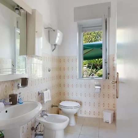 La Scogliera Dei Gabbiani Casa de hóspedes 3*