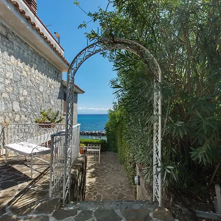 La Scogliera Dei Gabbiani Casa de hóspedes Scario
