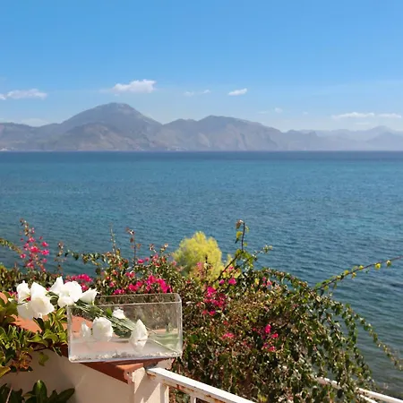 La Scogliera Dei Gabbiani Casa de hóspedes 3*